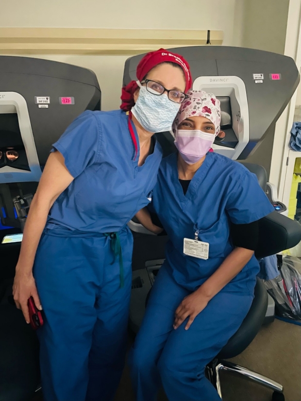 Dr. Nouf Akeel with Dr. Brooke Gurland at Stanford Hospital learning robotic surgery for pelvic floor disorders. 